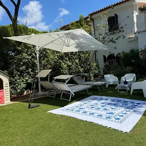 Casa vacanze La Cicocca, 50 Mt From The, Santa Margherita di Pula